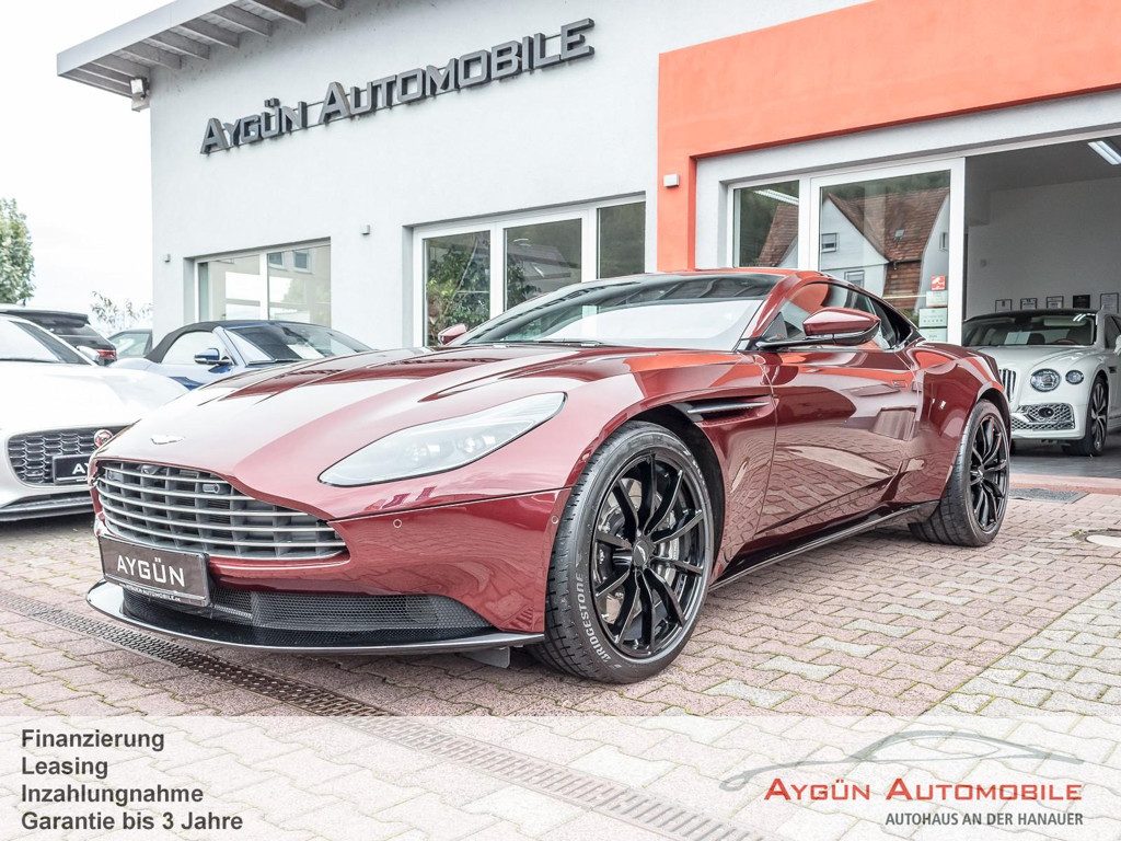 Aston Martin DB11 2022 Benzine