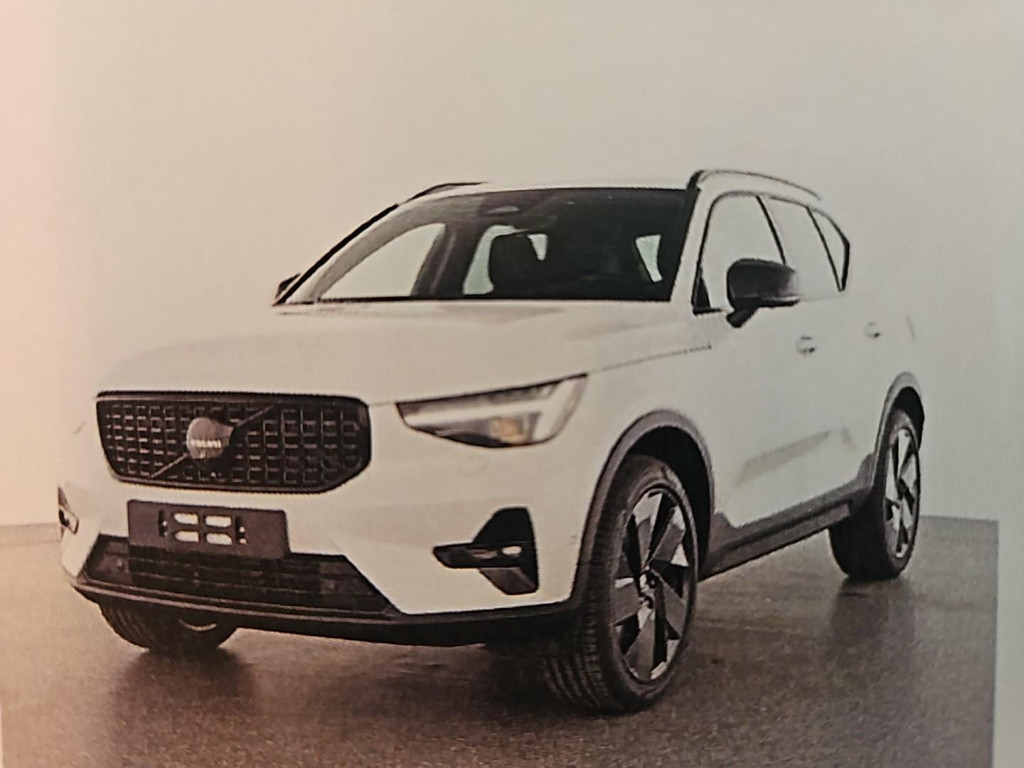 Volvo XC40 2025 Benzine