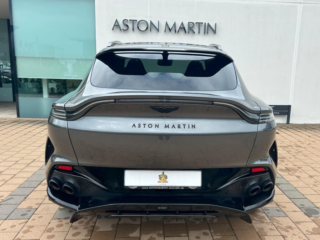 Aston Martin DBX