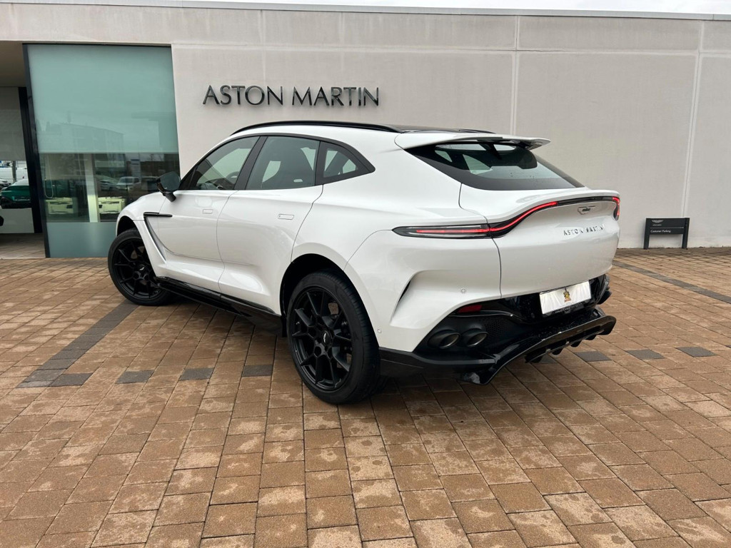 Aston Martin DBX