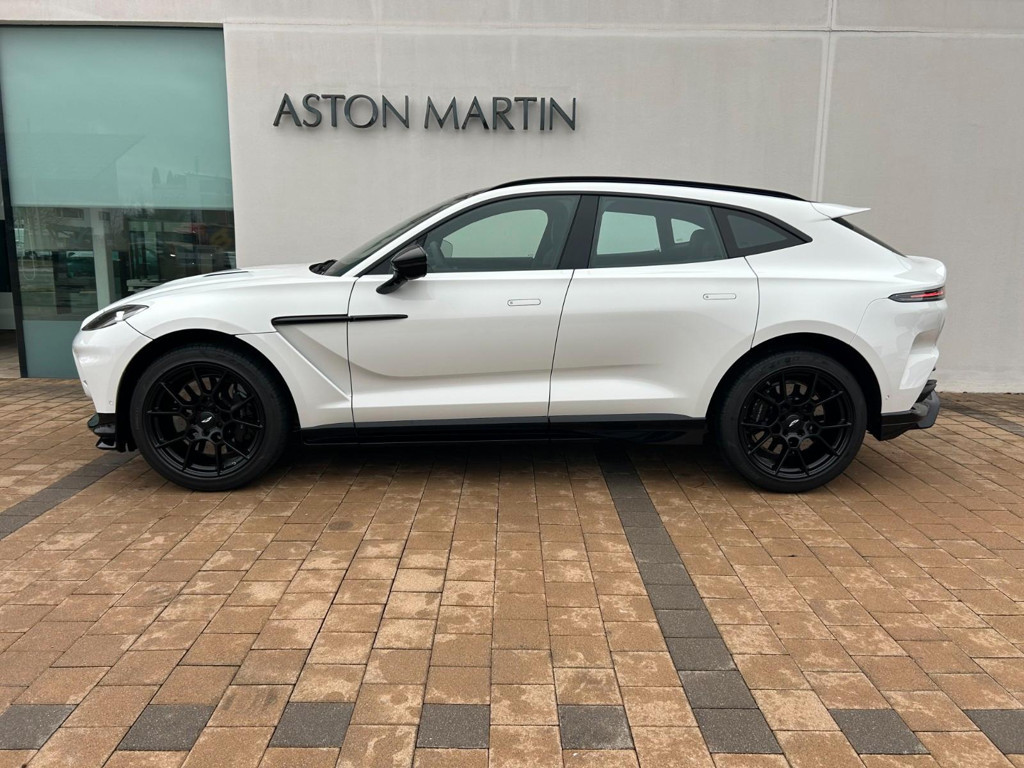 Aston Martin DBX