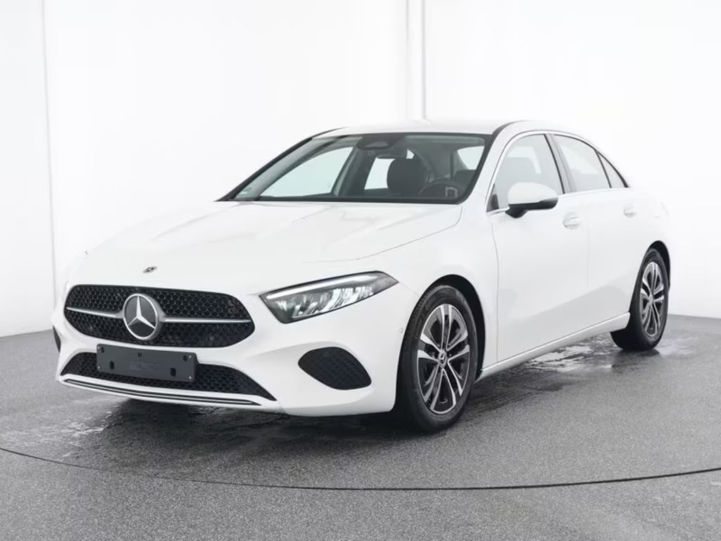 Mercedes-Benz A-Klasse 2024 Benzine