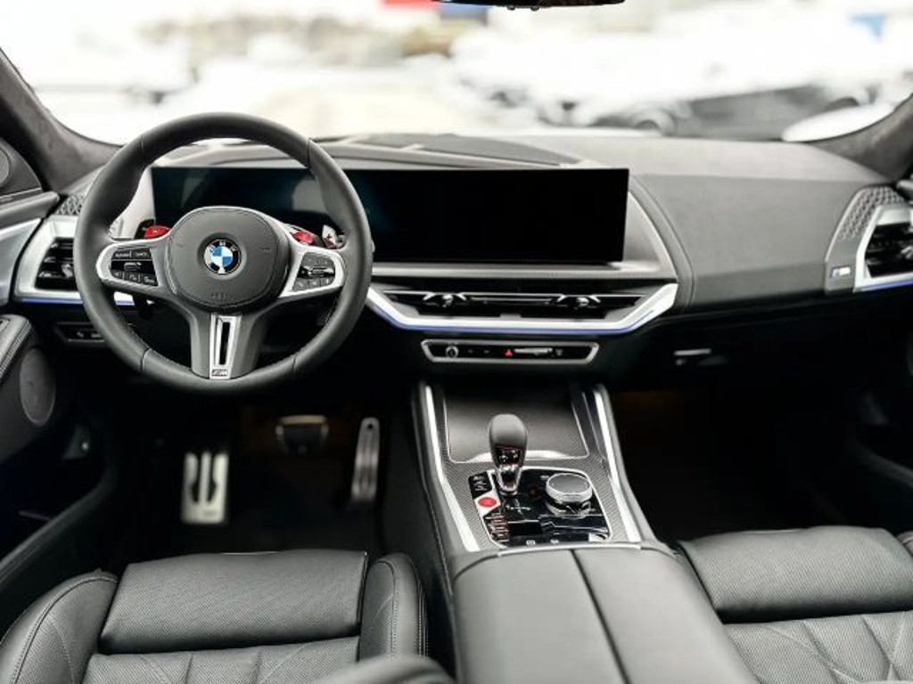 BMW XM