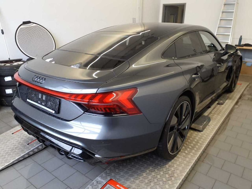 Audi e-tron GT
