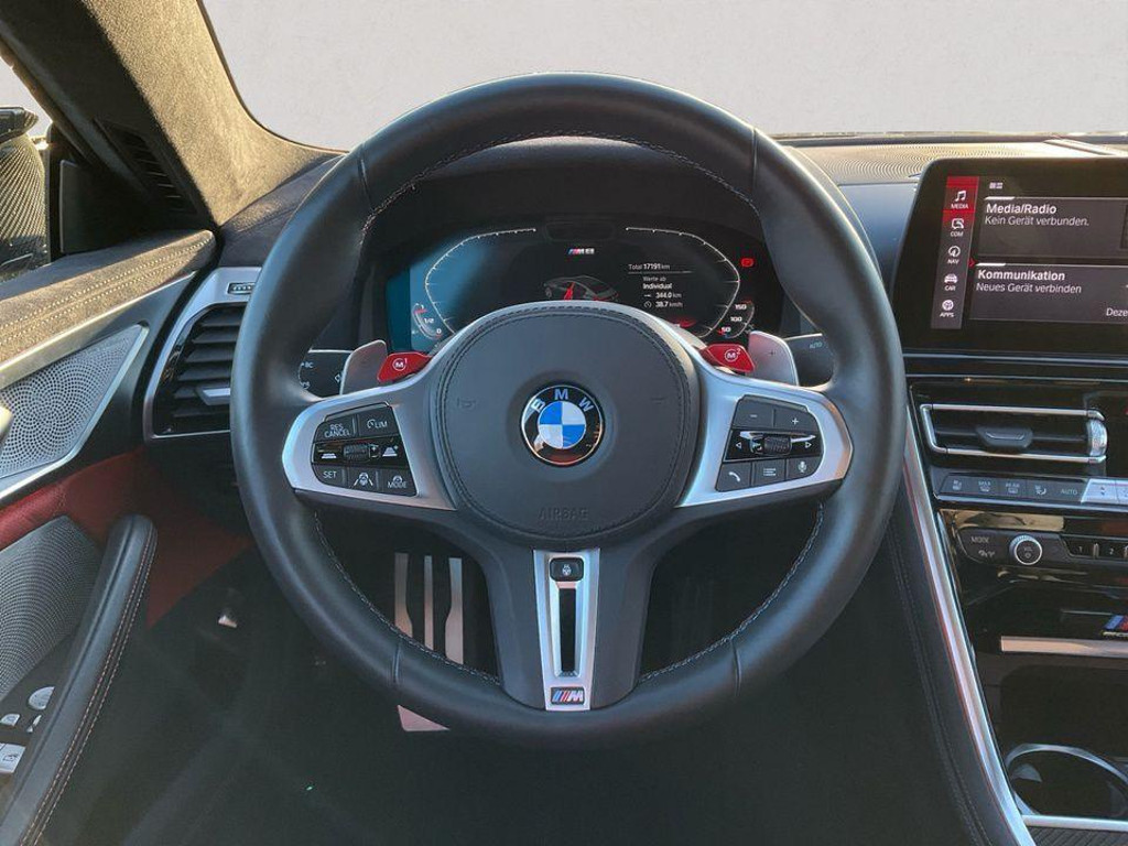 BMW M8