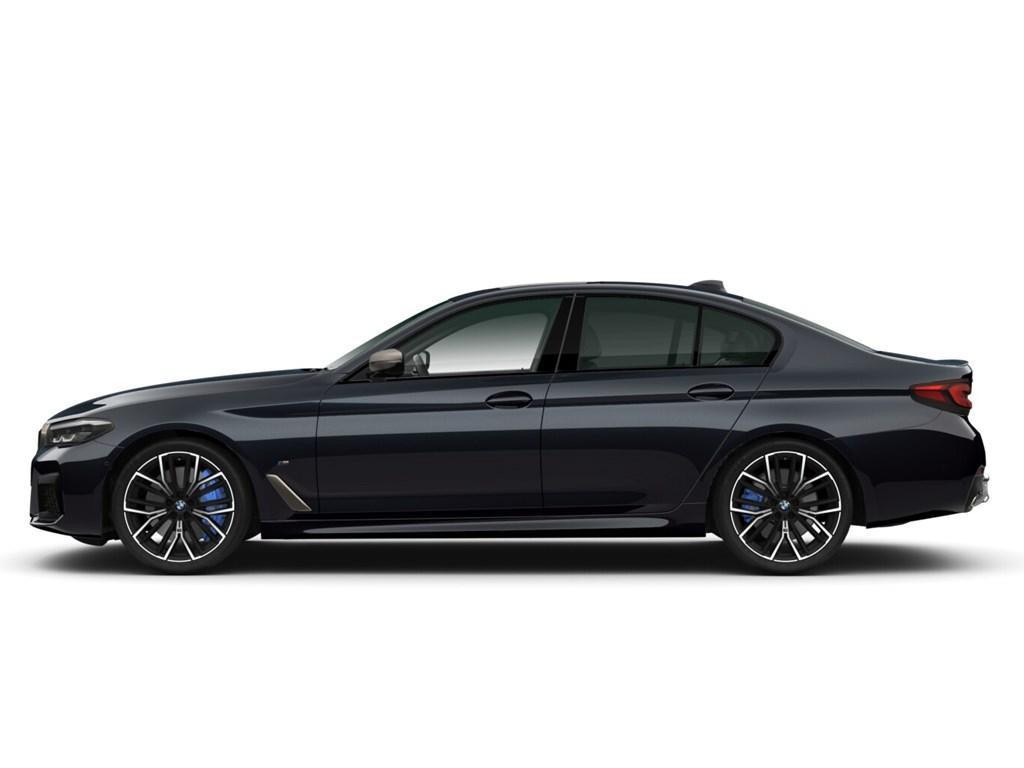 BMW M550