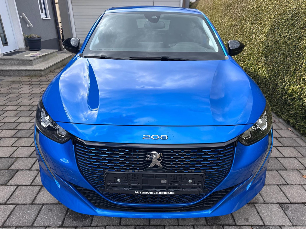 Peugeot e-208