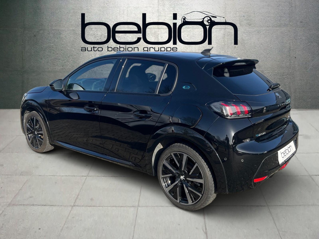 Peugeot e-208
