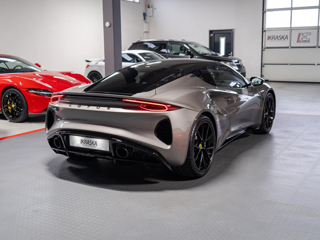 Lotus Emira