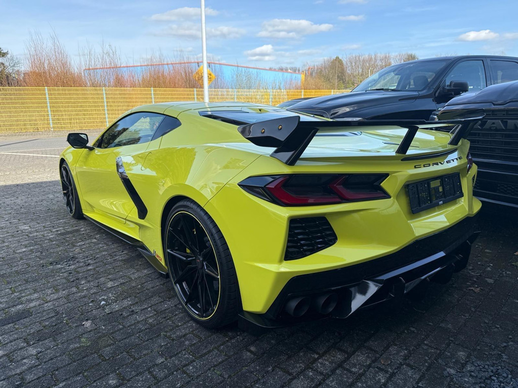 Corvette C8