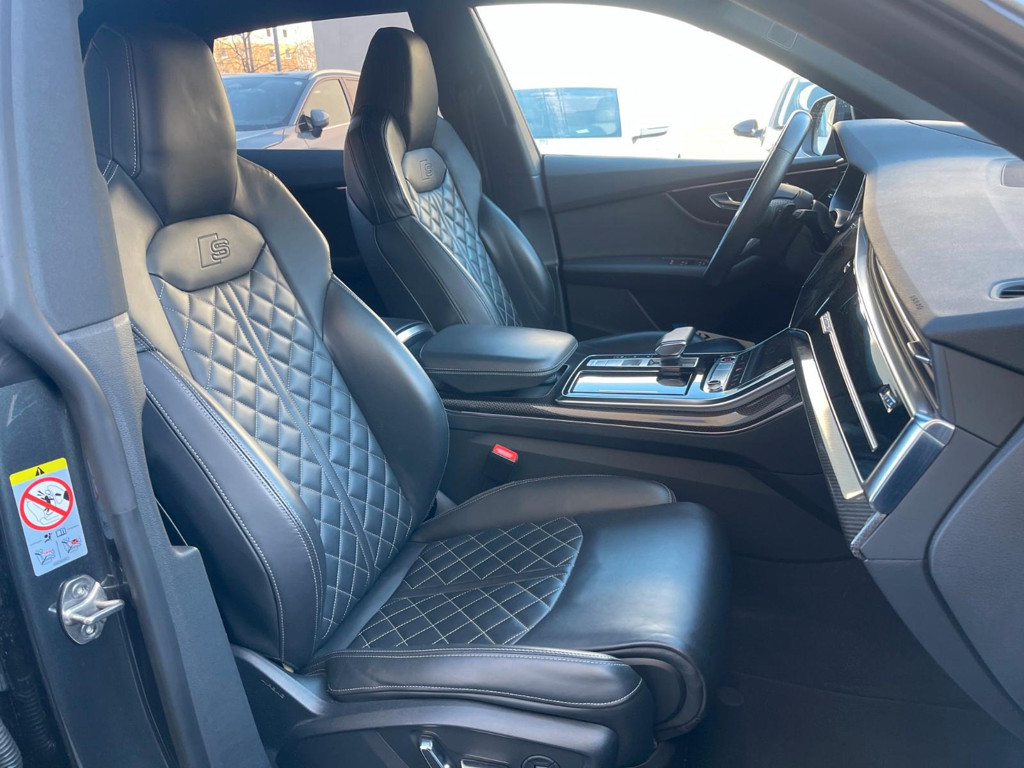 Audi SQ8