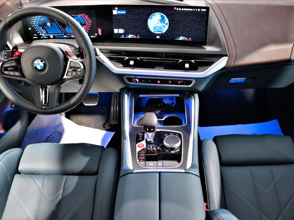 BMW XM