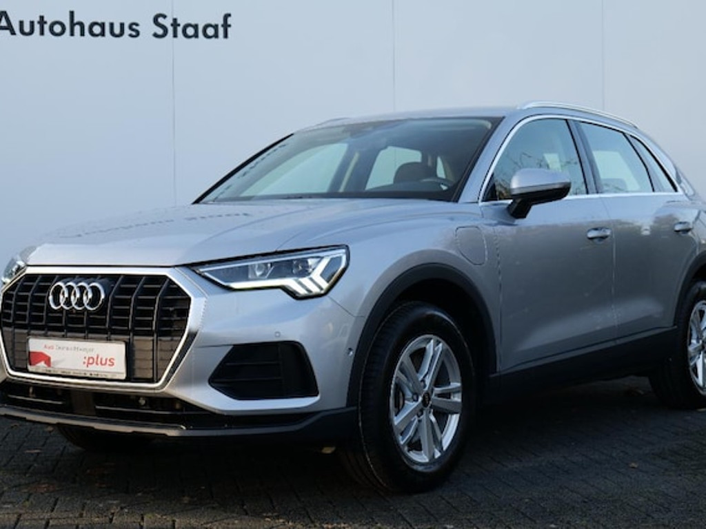 Audi Q3 2022 Hybride Benzine