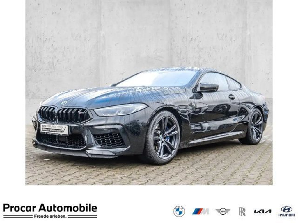 BMW M8 2025 Benzine