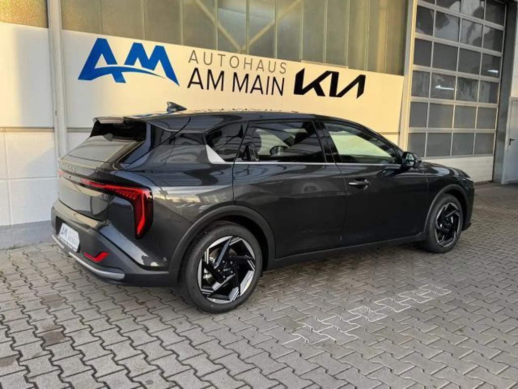 Kia K4