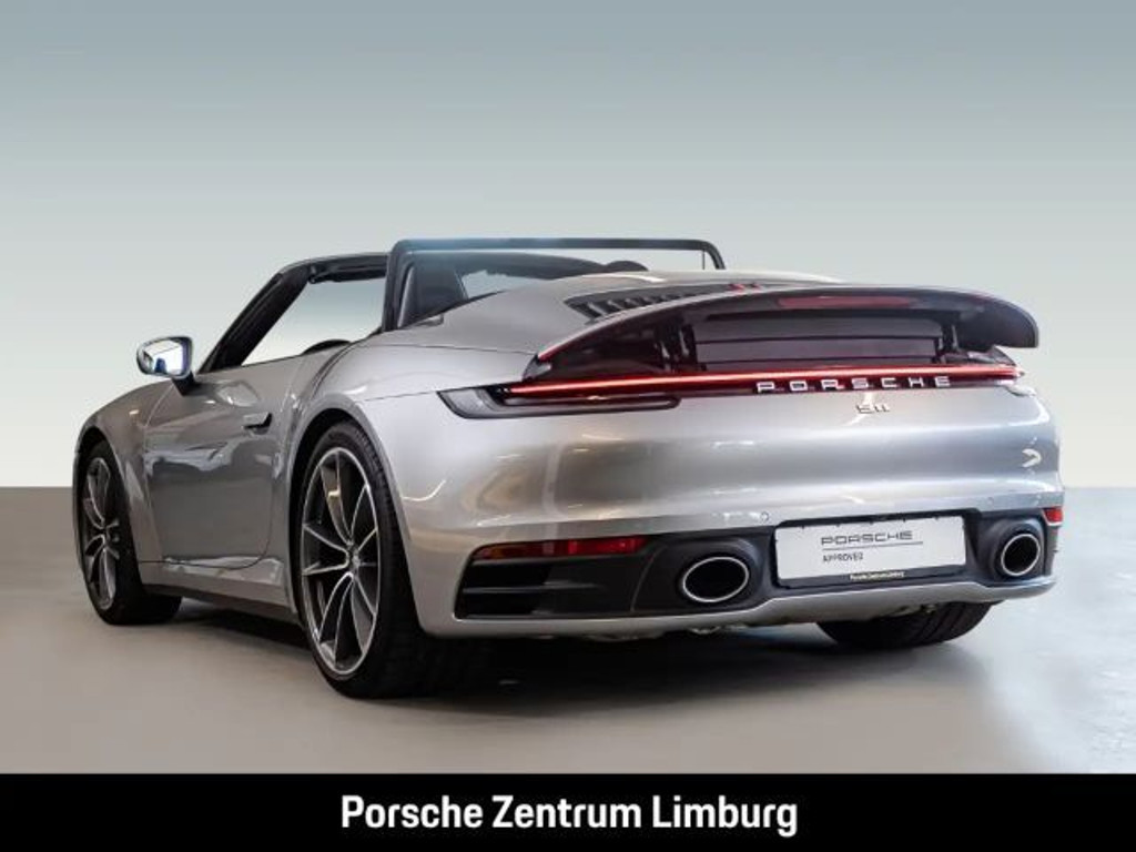 Porsche 992