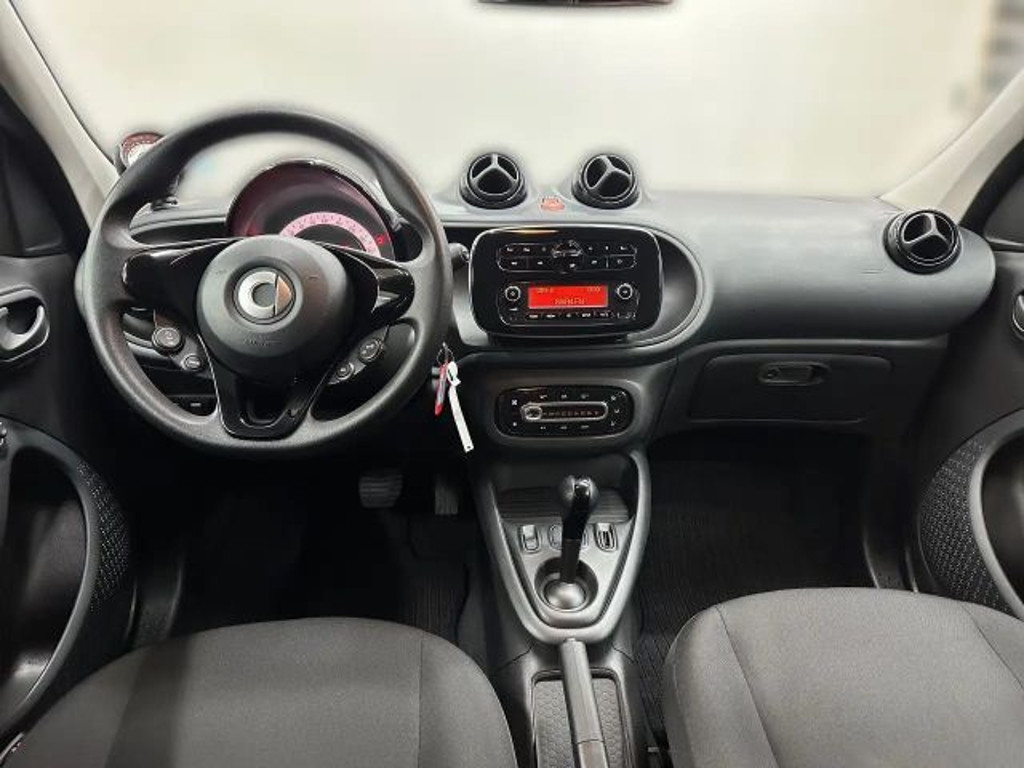 Smart EQ forfour