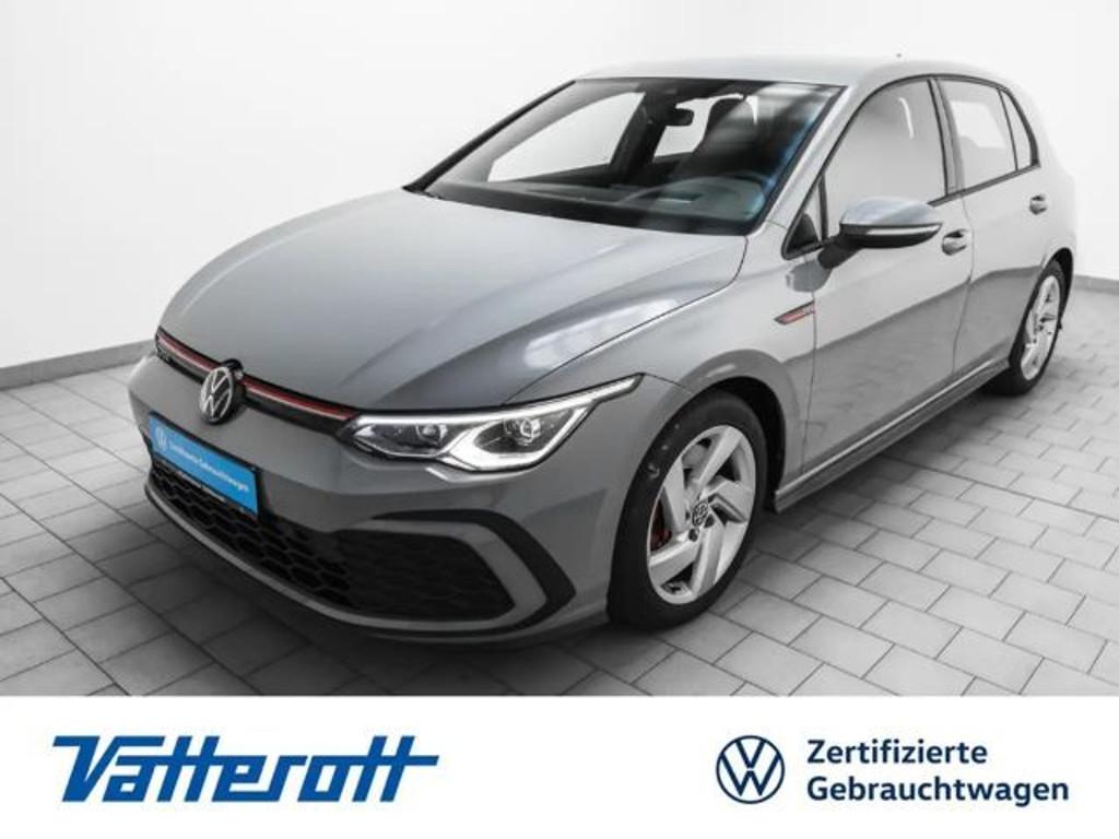 Volkswagen Golf 2023 Benzine