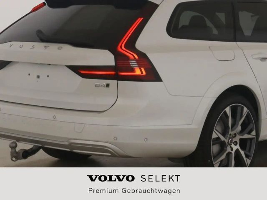 Volvo V90 Cross Country
