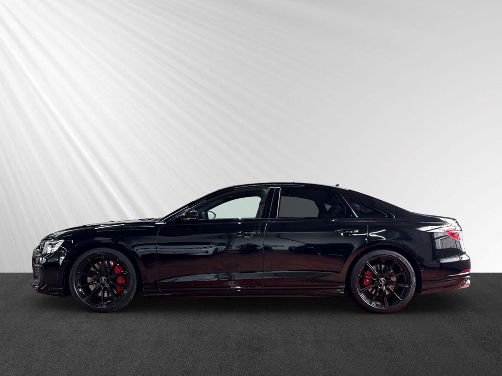 Audi S8