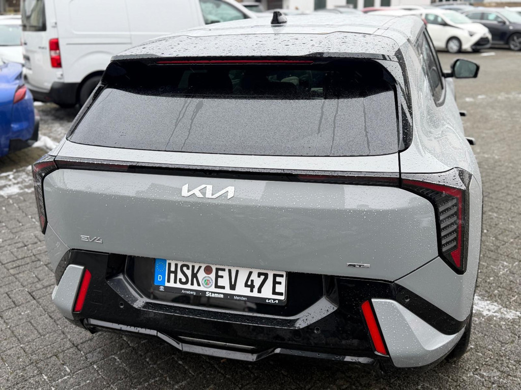 Kia EV4