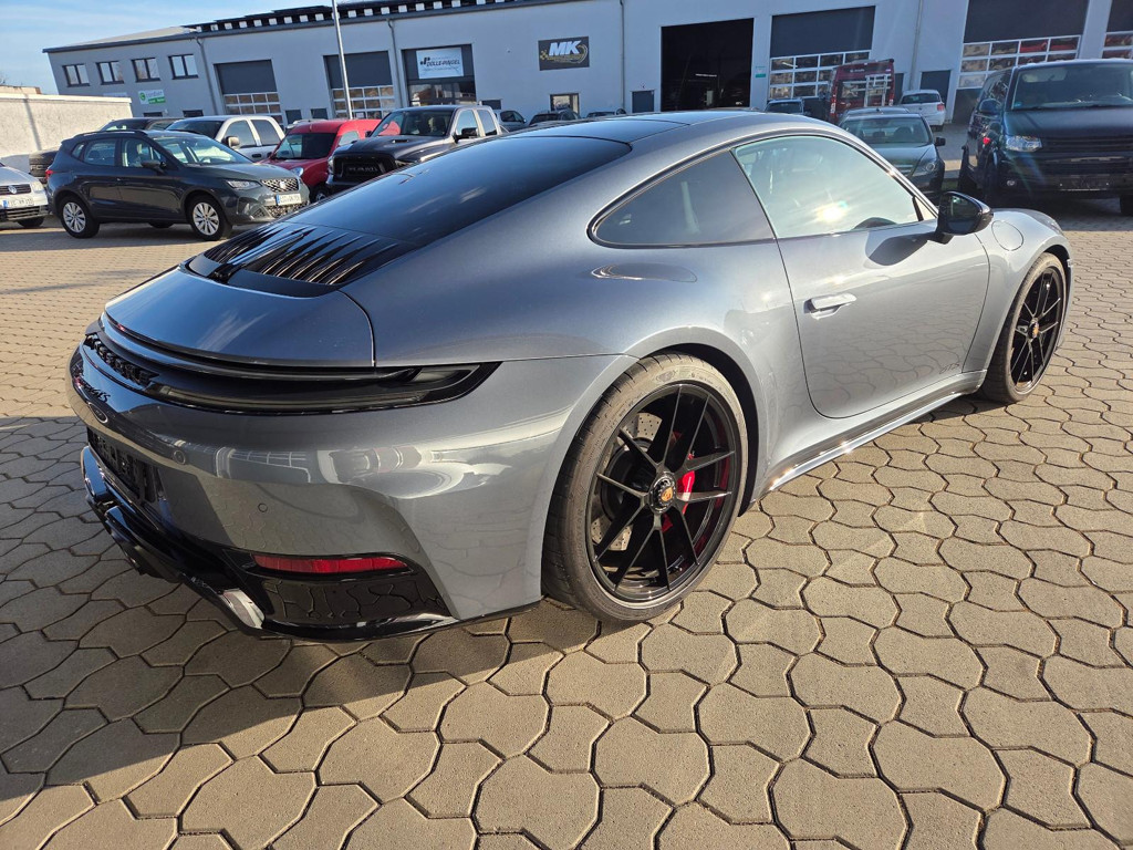 Porsche 992