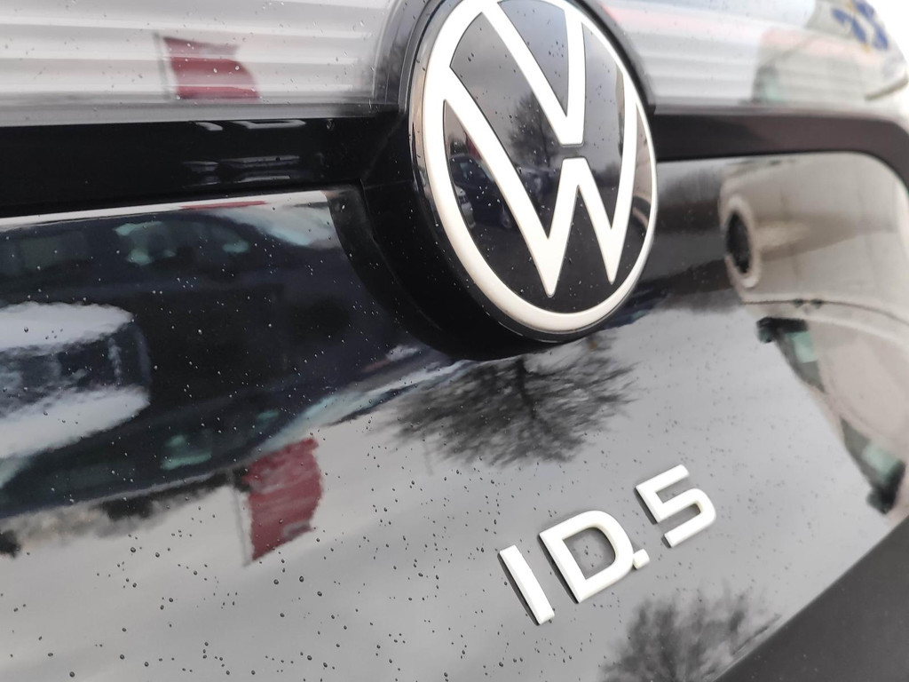 Volkswagen ID.5