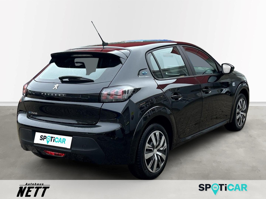 Peugeot e-208