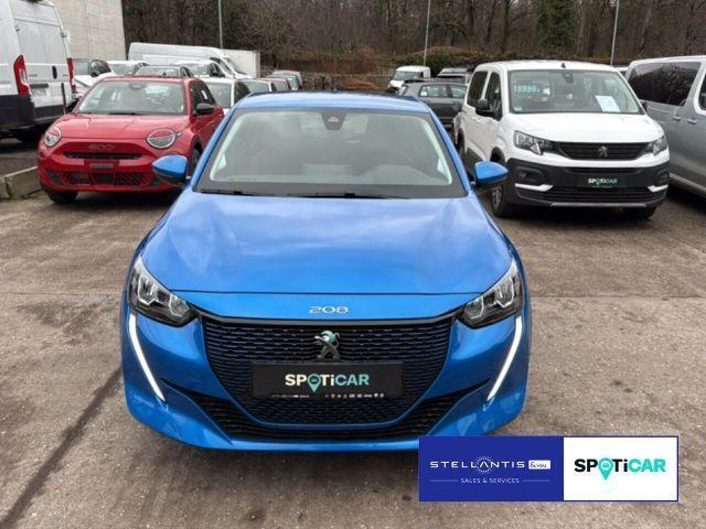 Peugeot e-208