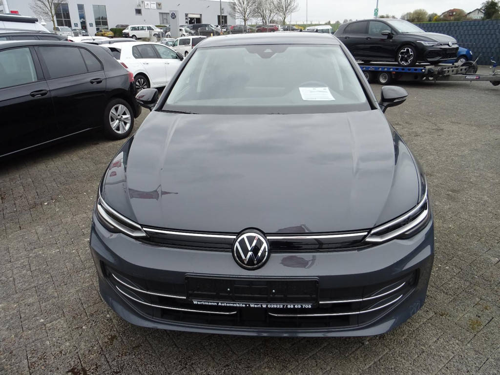 Volkswagen Golf 2025 Benzine