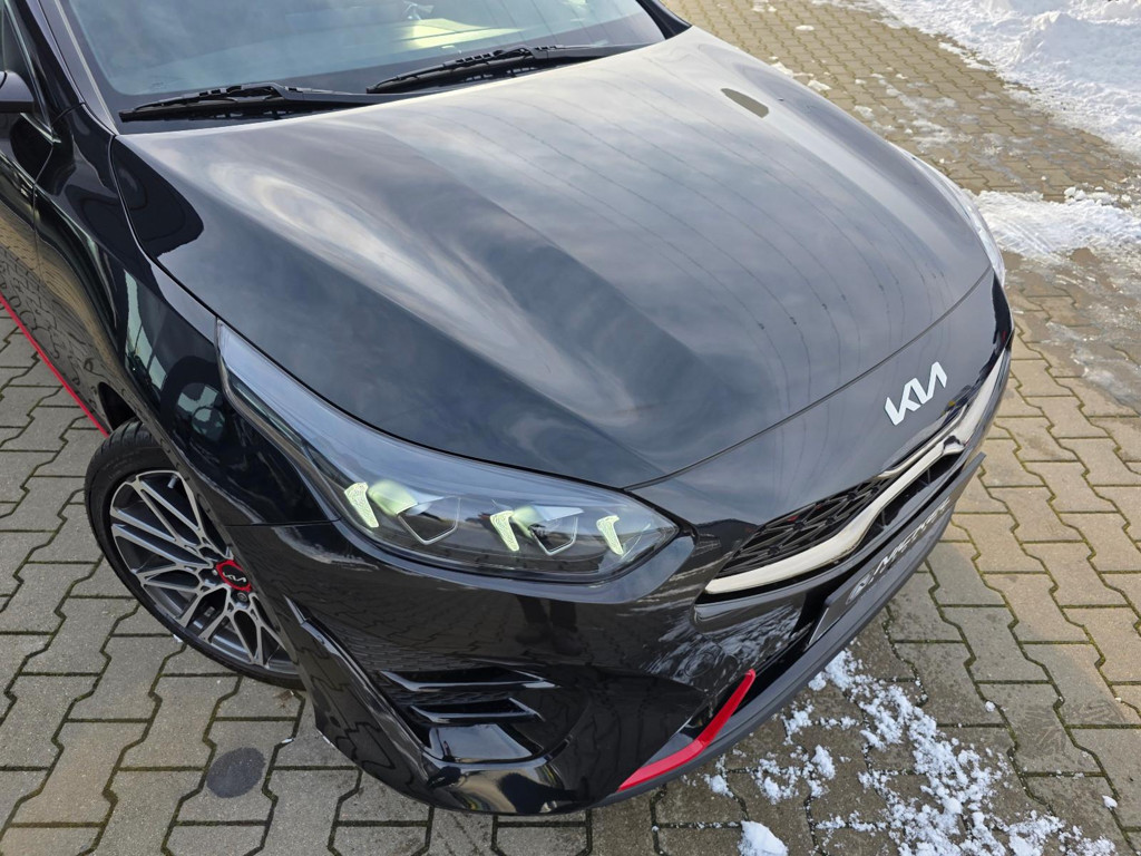 Kia ProCeed