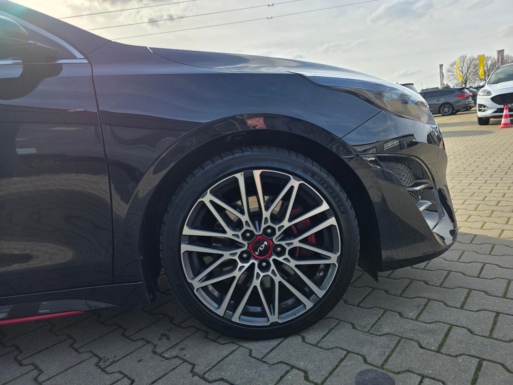 Kia ProCeed