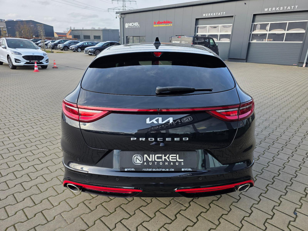 Kia ProCeed