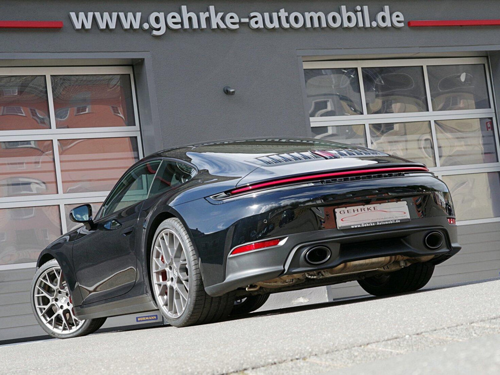 Porsche 992