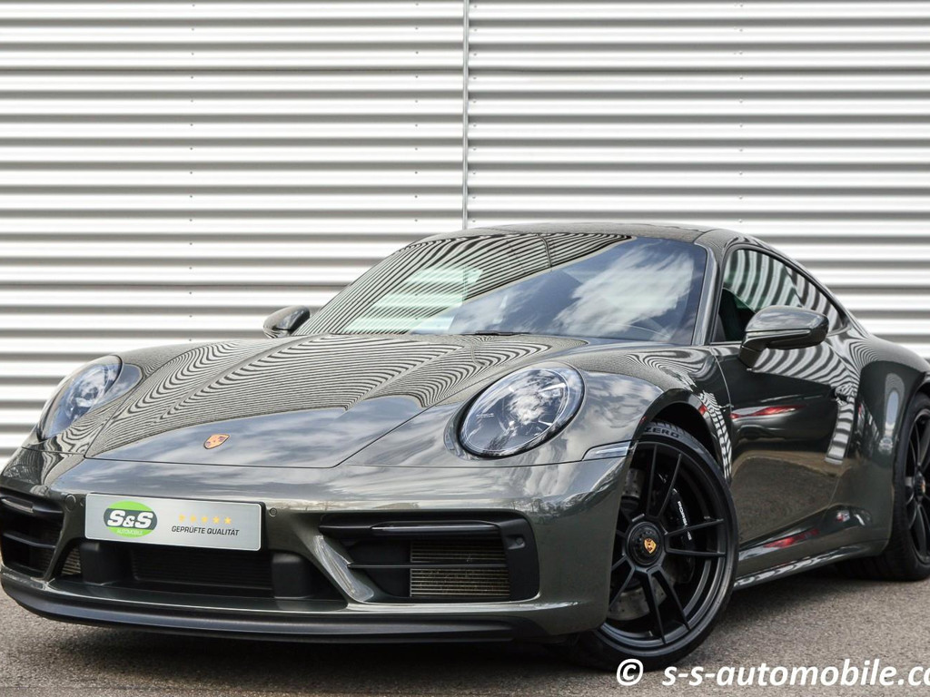 Porsche 992