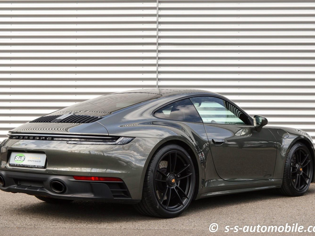 Porsche 992