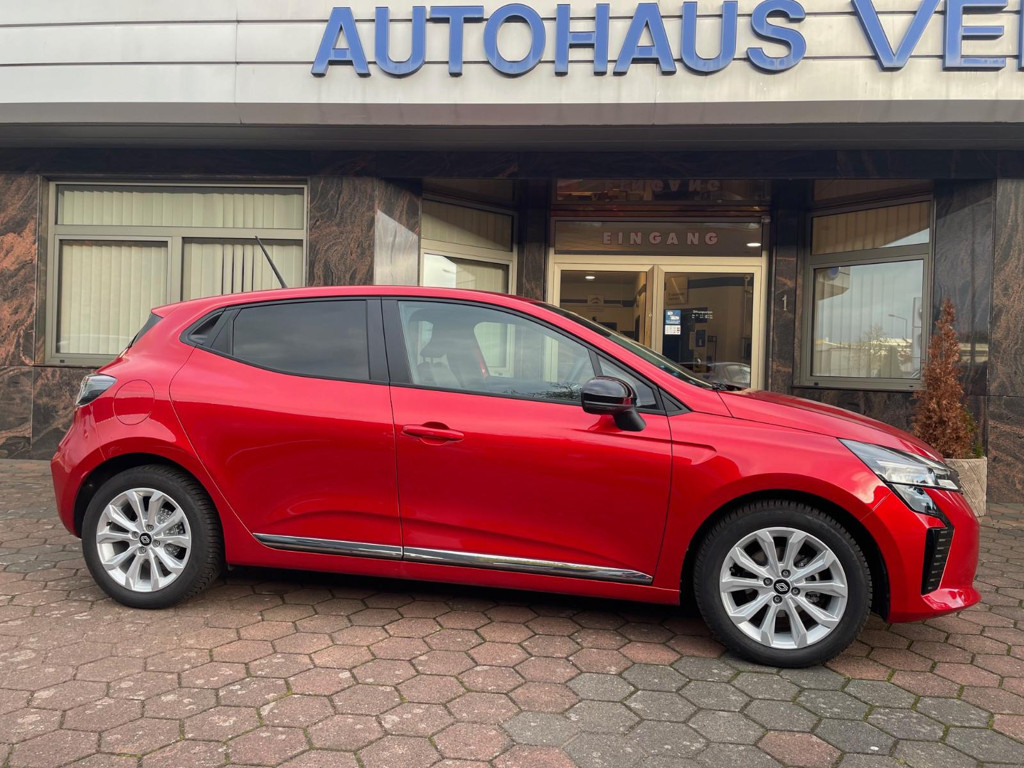 Renault Clio 2025 Benzine