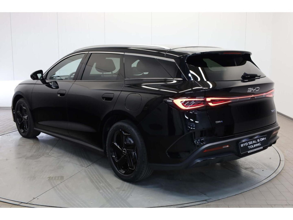 BYD Seal 6