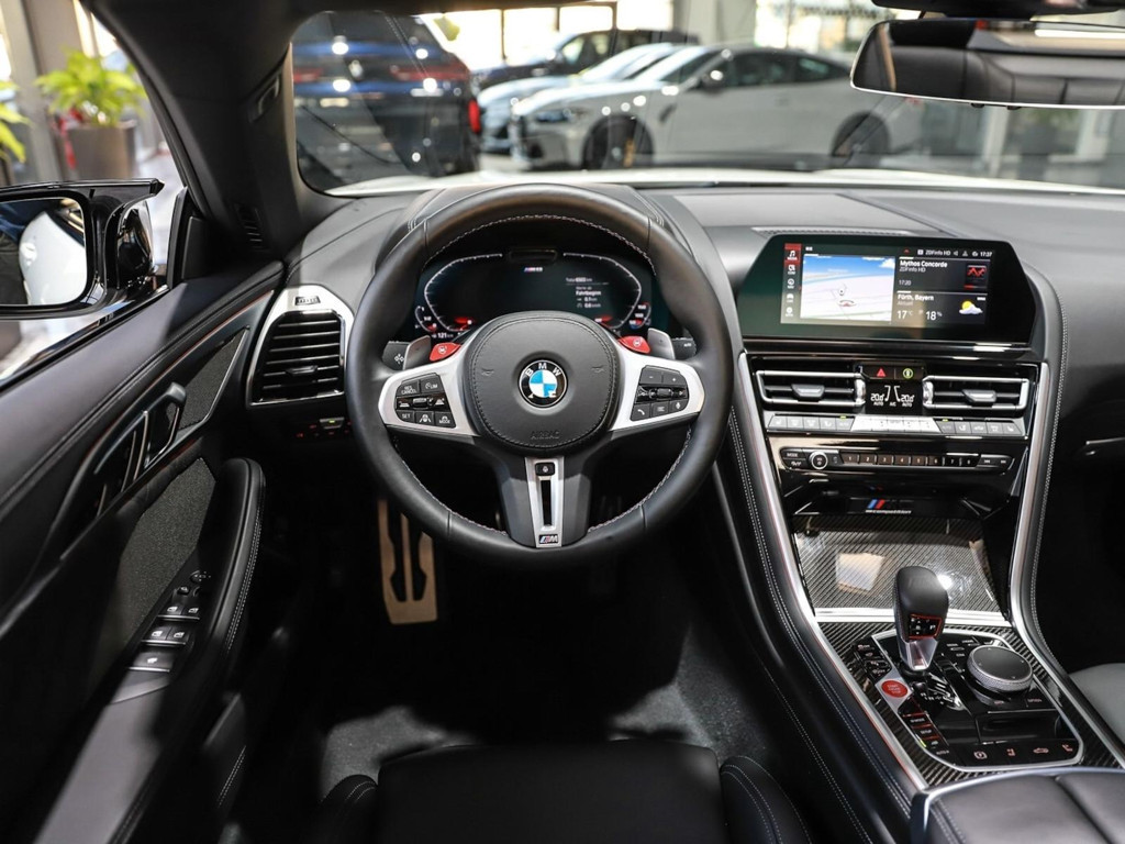 BMW M8