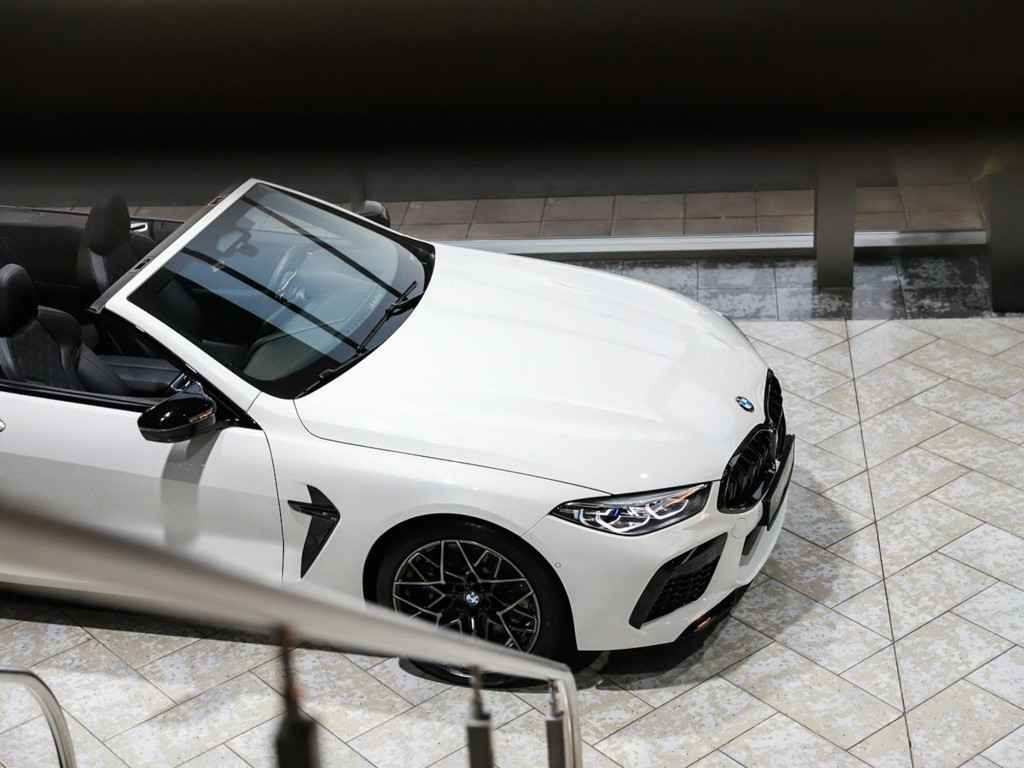 BMW M8