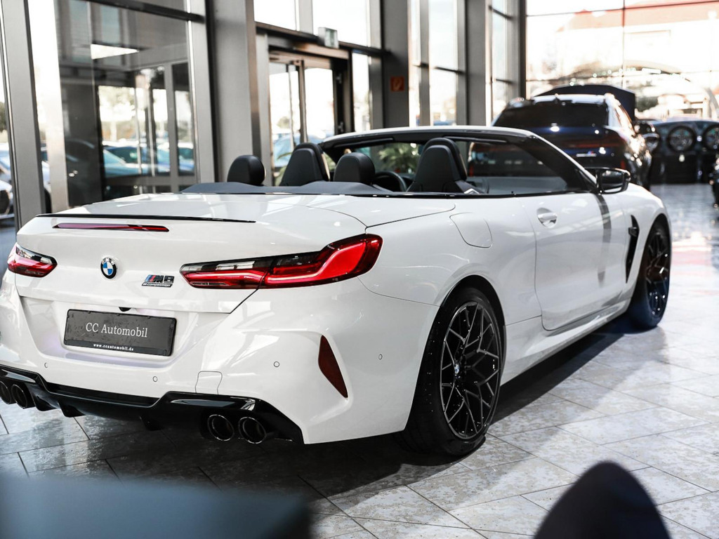 BMW M8