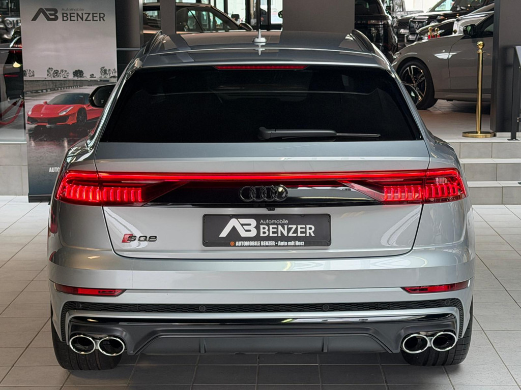 Audi SQ8