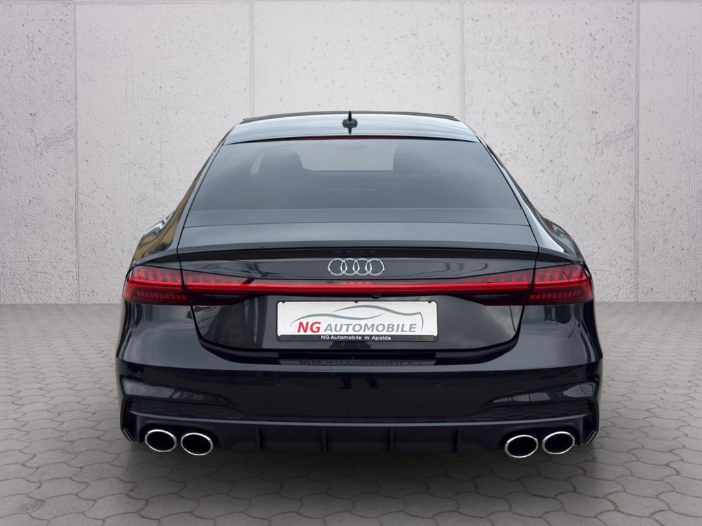 Audi S7