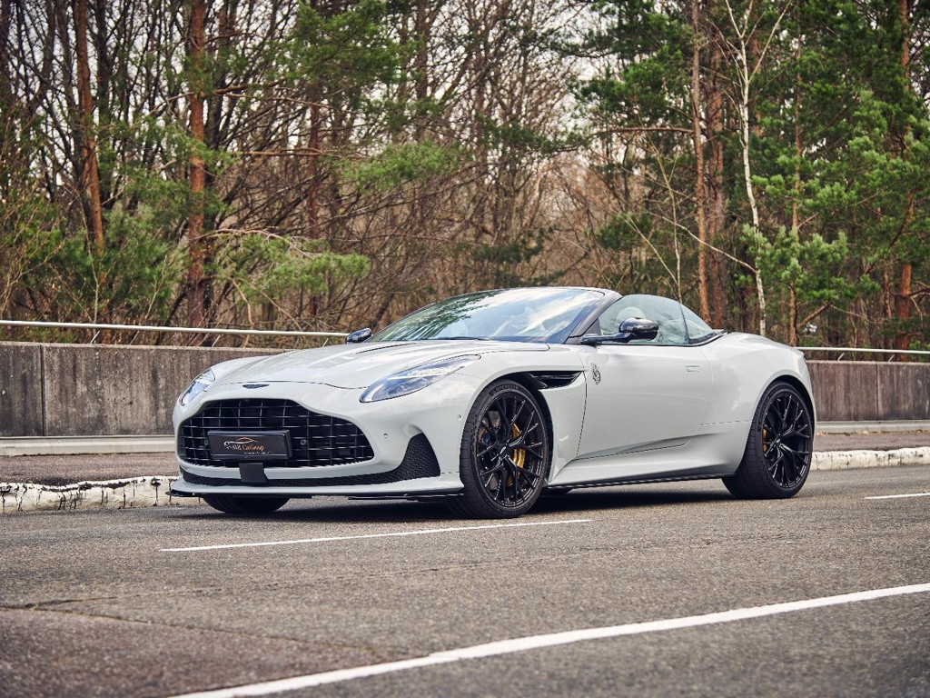 Aston Martin DB12 2024 Benzine