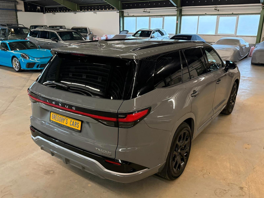 Lexus TX-Serie