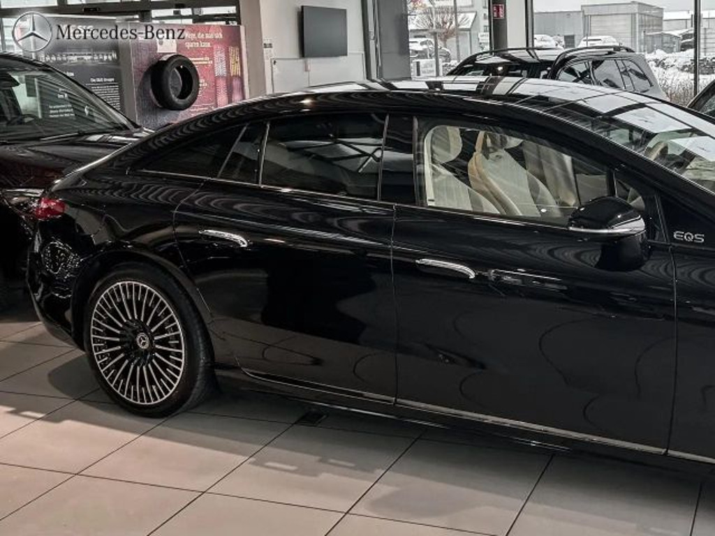 Mercedes-Benz EQS