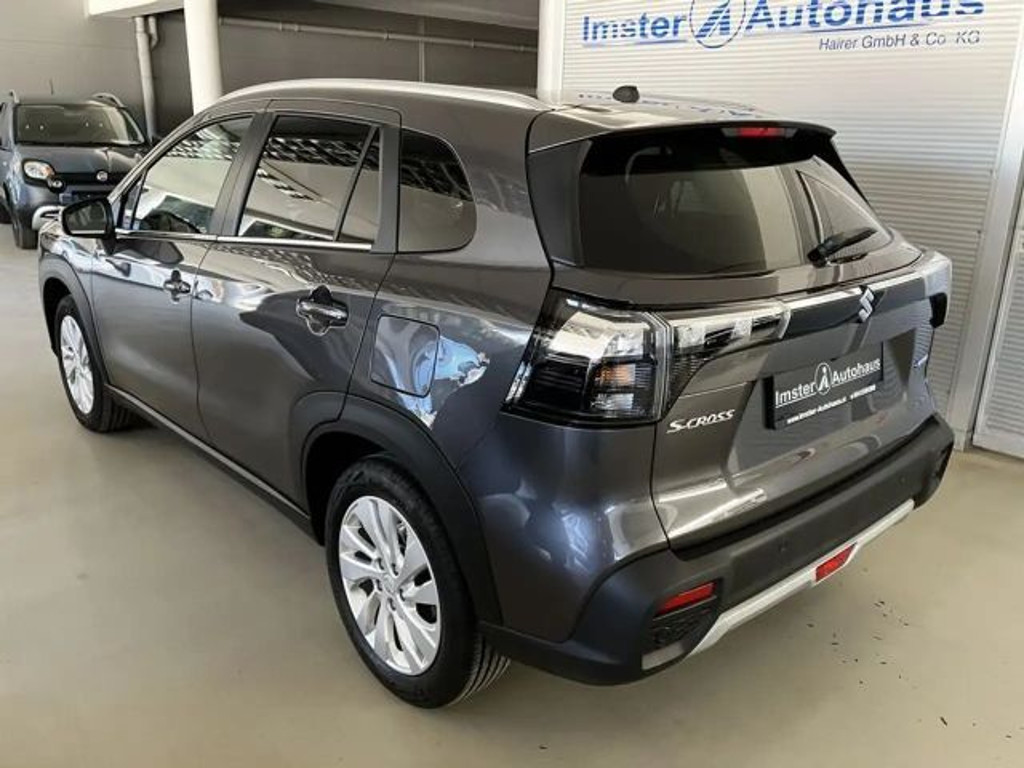 Suzuki S-Cross
