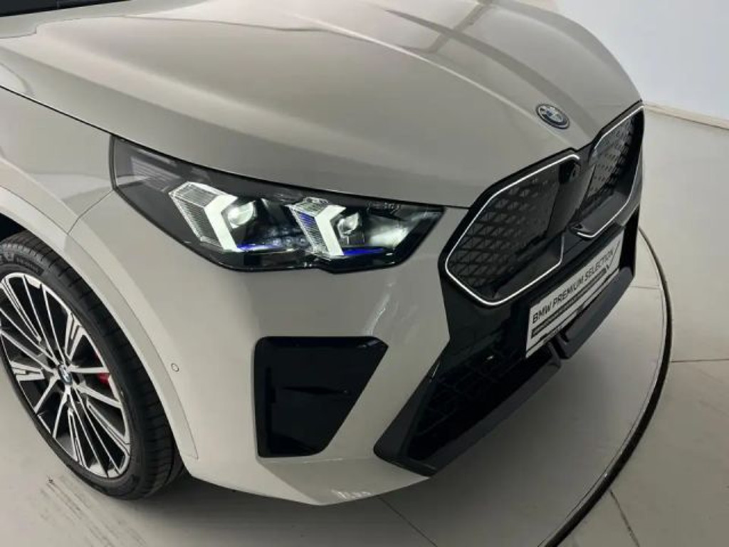 BMW iX2