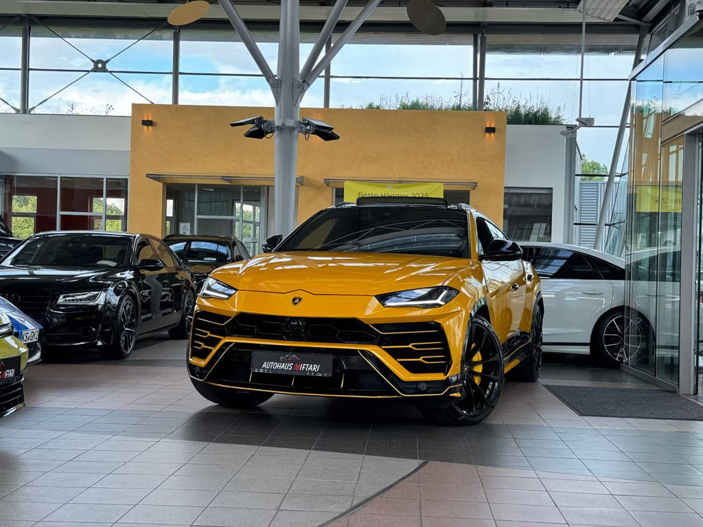 Lamborghini Urus 2022 Benzine