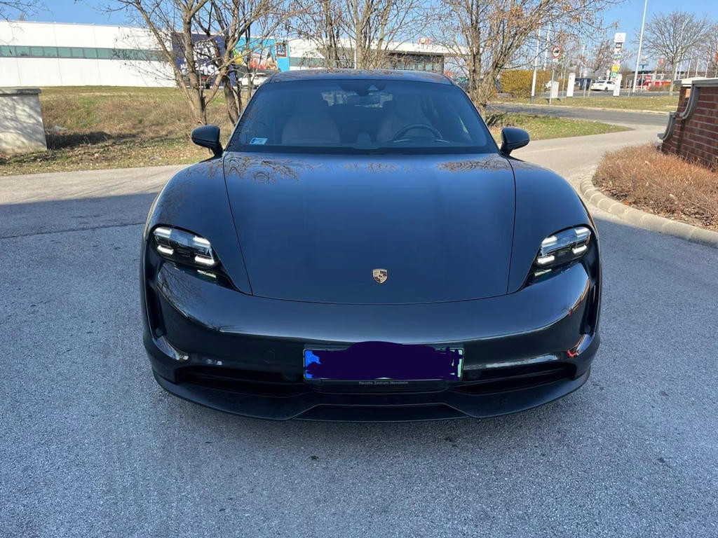 Porsche Taycan